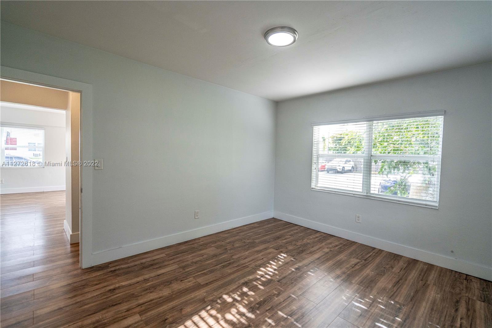 See details / sq. ft. $ 2022-09-13 0 Photo