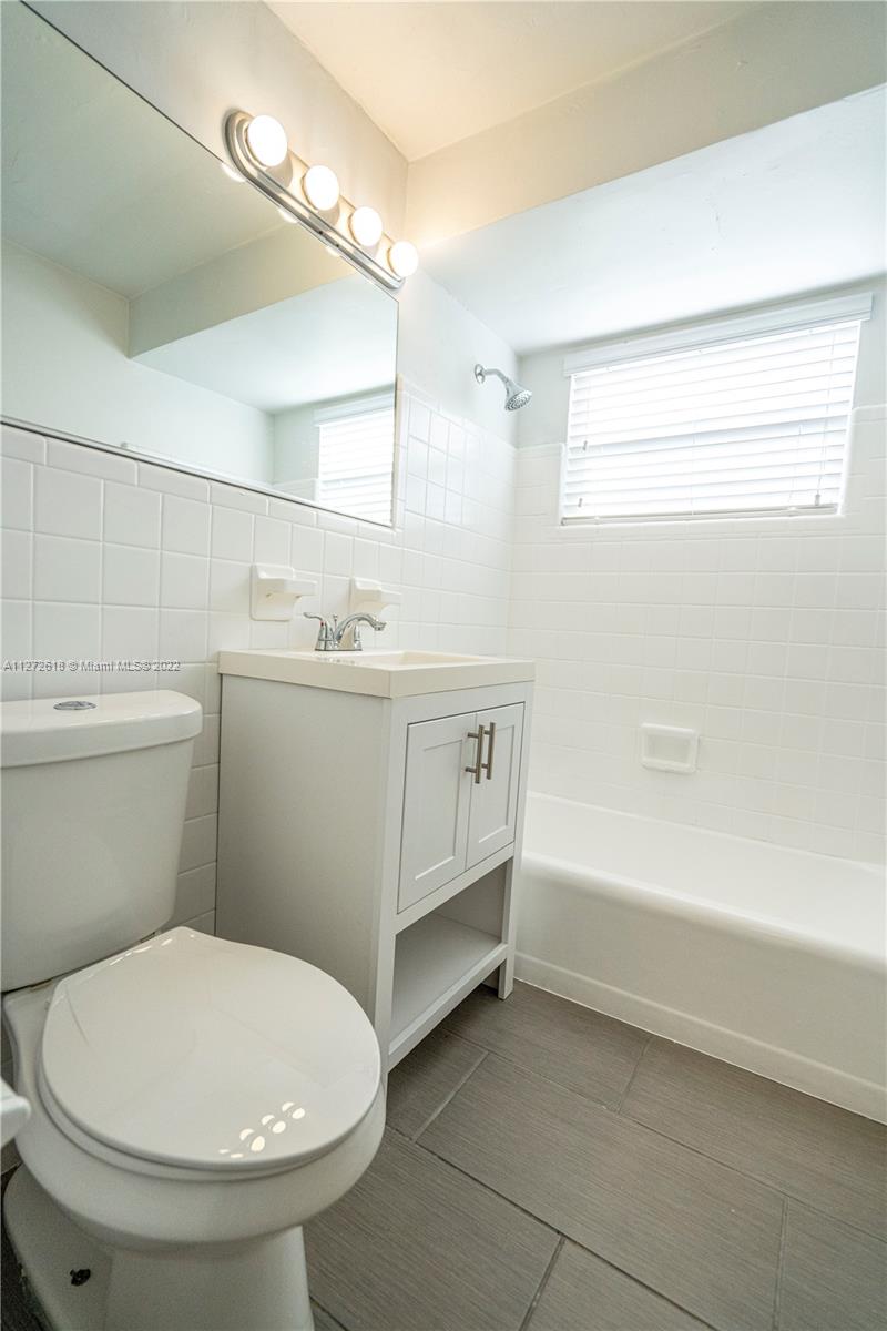 See details / sq. ft. $ 2022-09-13 0 Photo