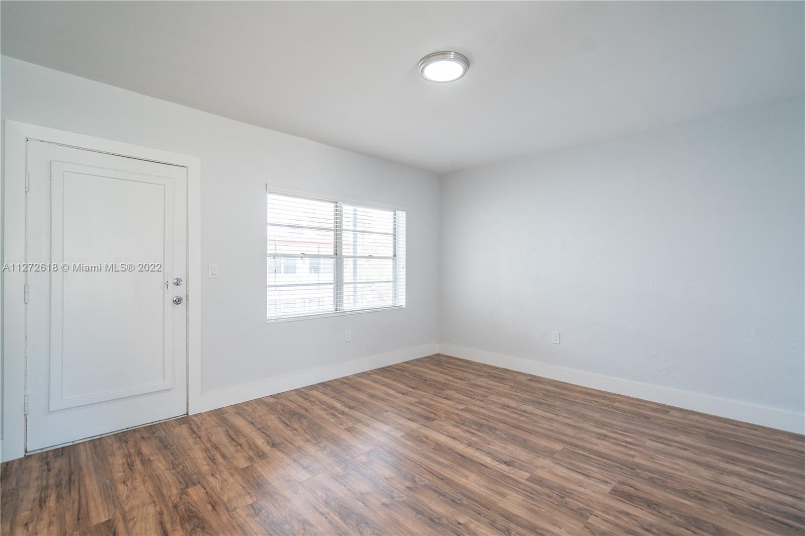 See details / sq. ft. $ 2022-09-13 0 Photo