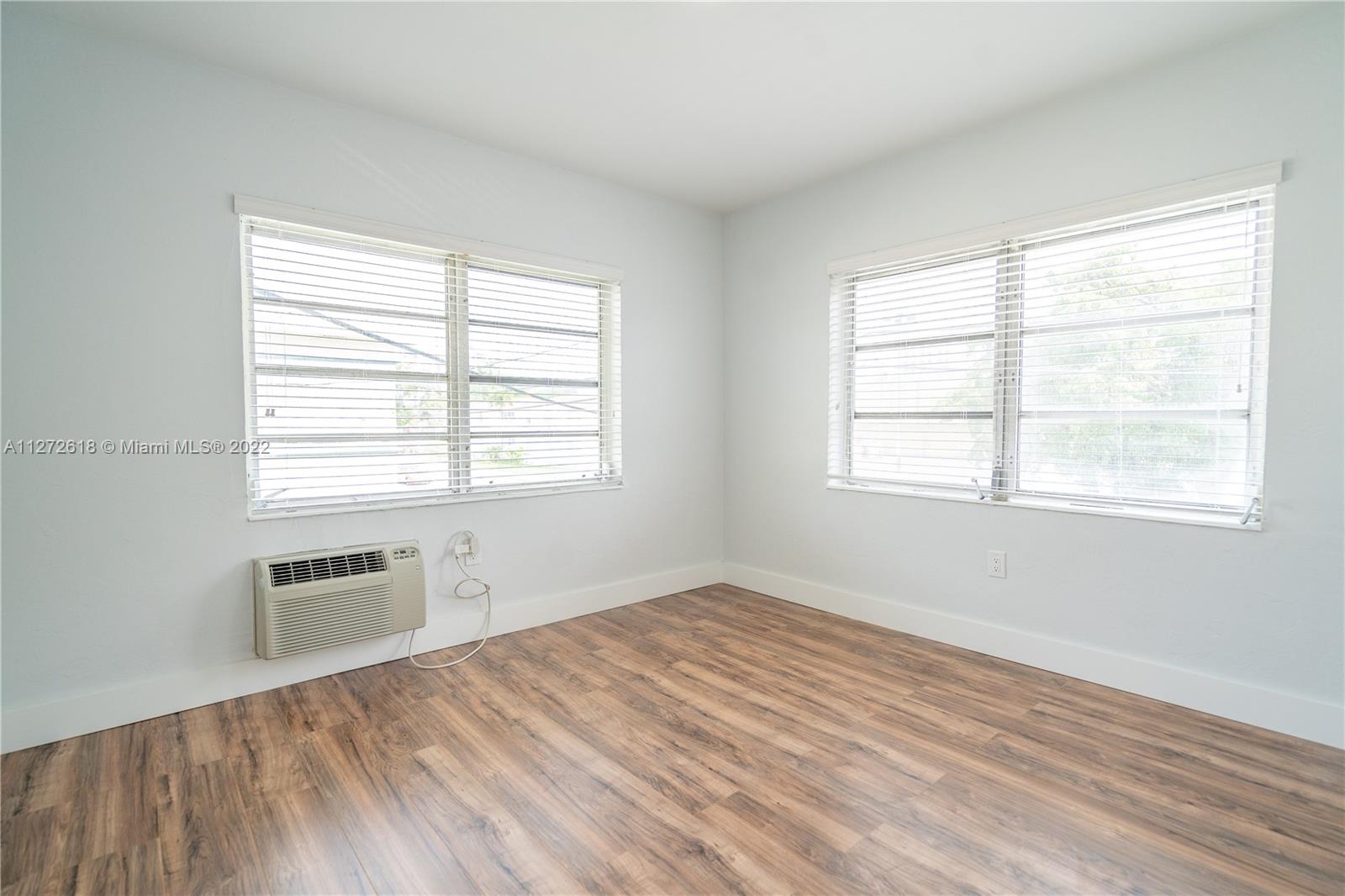 See details / sq. ft. $ 2022-09-13 0 Photo
