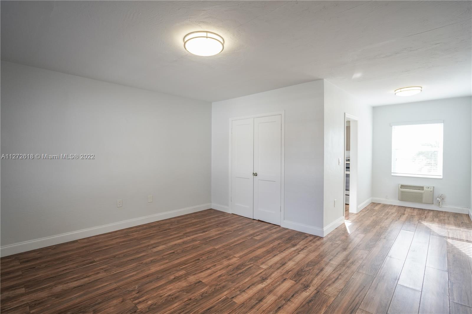 See details / sq. ft. $ 2022-09-13 0 Photo