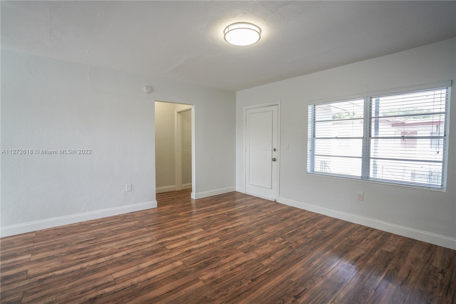 See details / sq. ft. $ 2022-09-13 0 Photo