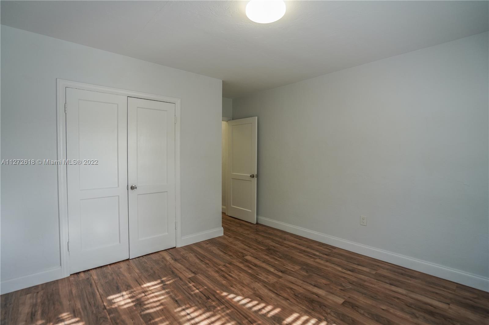 See details / sq. ft. $ 2022-09-13 0 Photo
