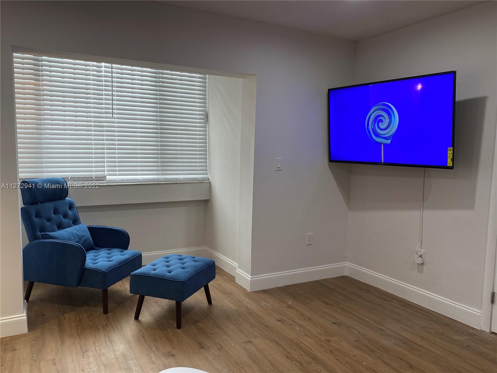 See details / 3146 sq. ft. $ 2022-09-14 0 Photo