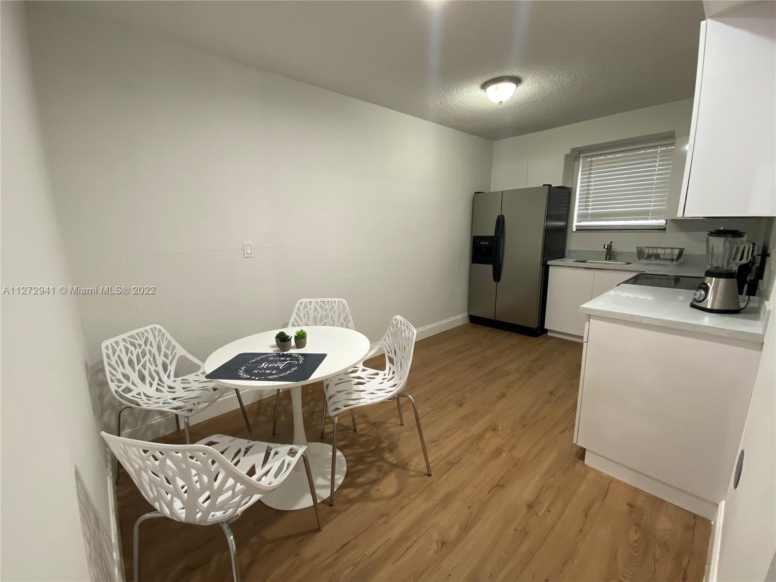 See details / 3146 sq. ft. $ 2022-09-14 0 Photo