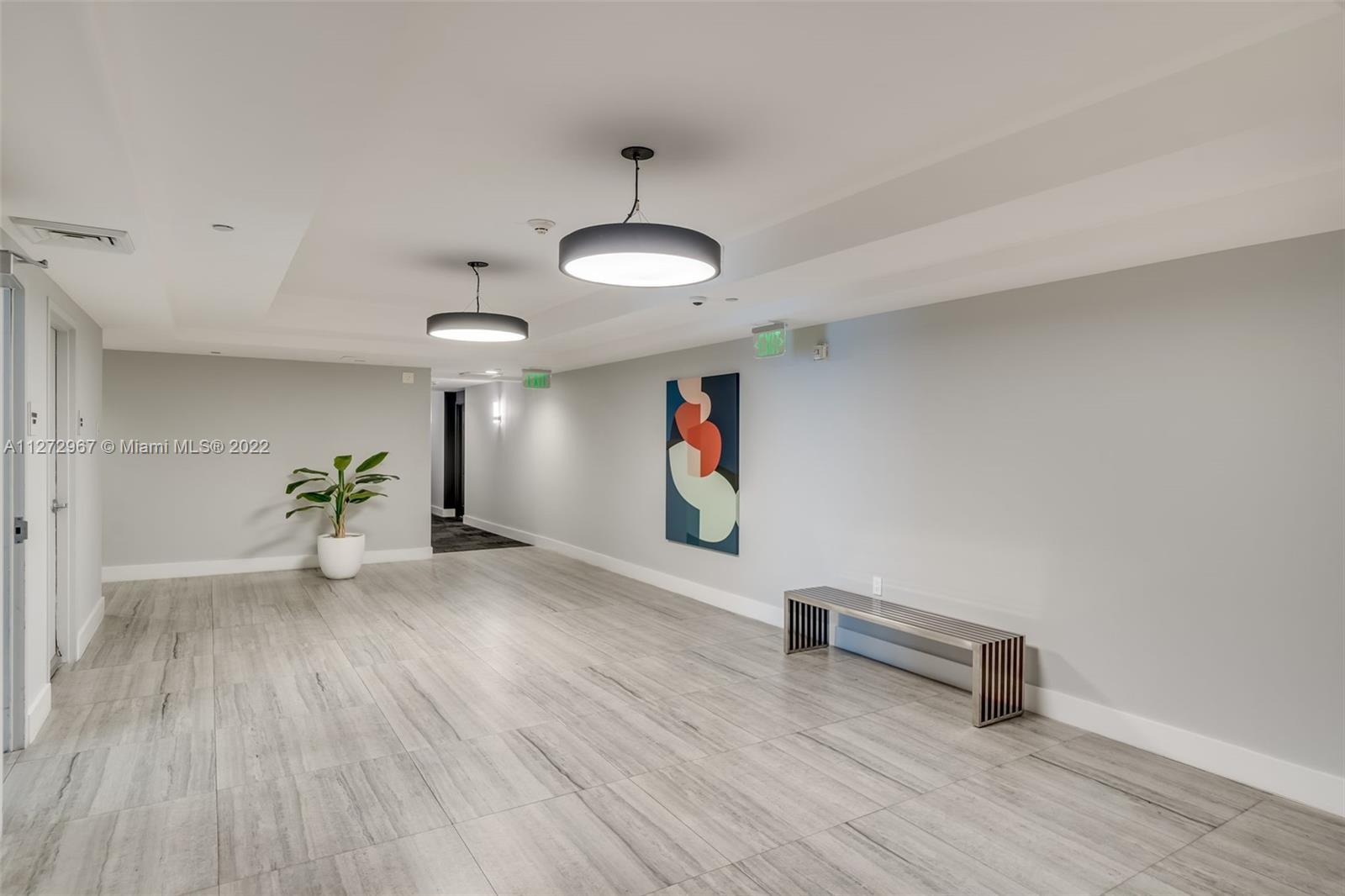 Photo of 140 Dixie Hwy #923, Hollywood, Florida, 33020 - HS 923 LOBBY