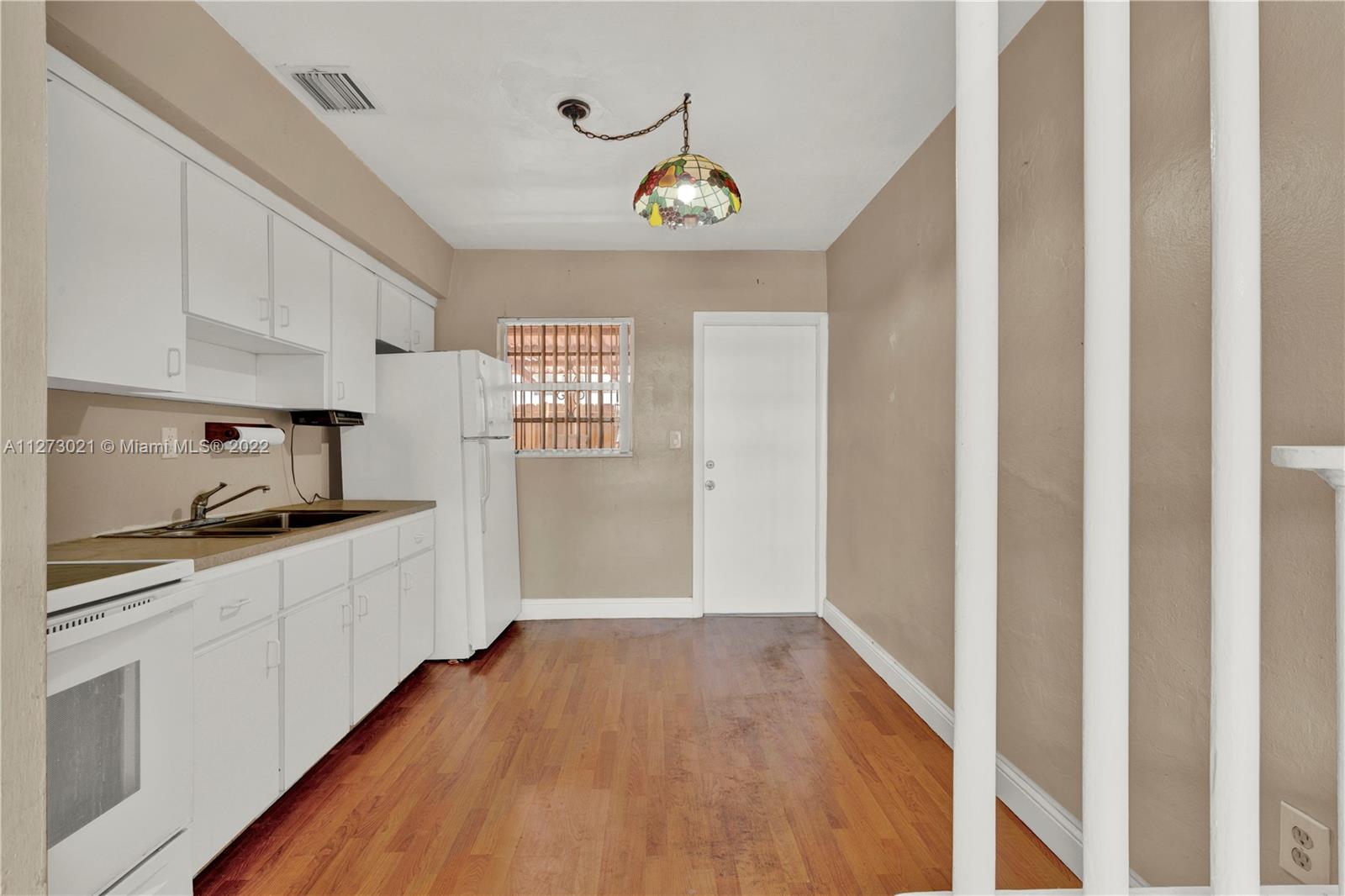 See details / 1512 sq. ft. $ 2022-09-14 0 Photo