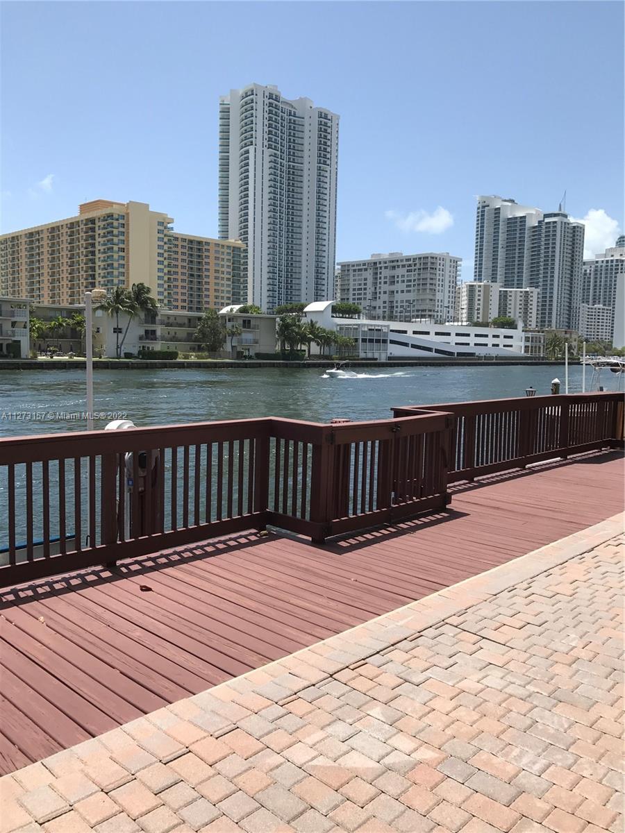 Photo of 1535 Windjammer Way (1535), Hollywood, Florida, 33019 -