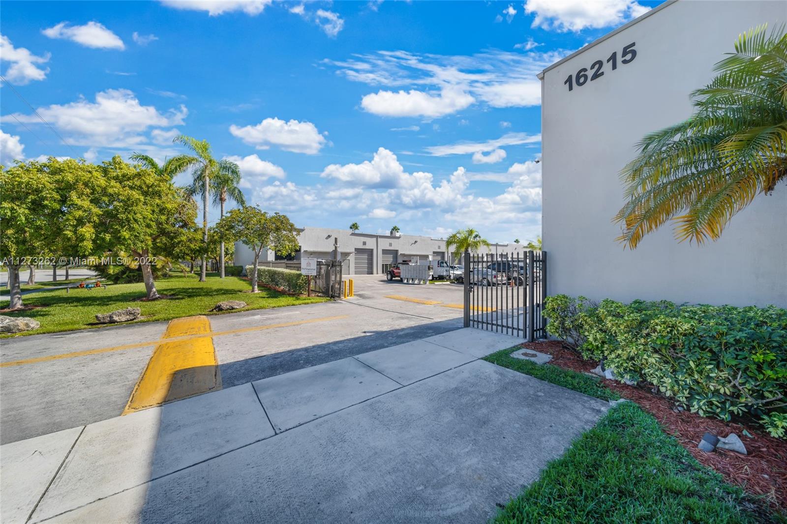 See details 3 / sq. ft. $ 2022-09-15 0 Photo
