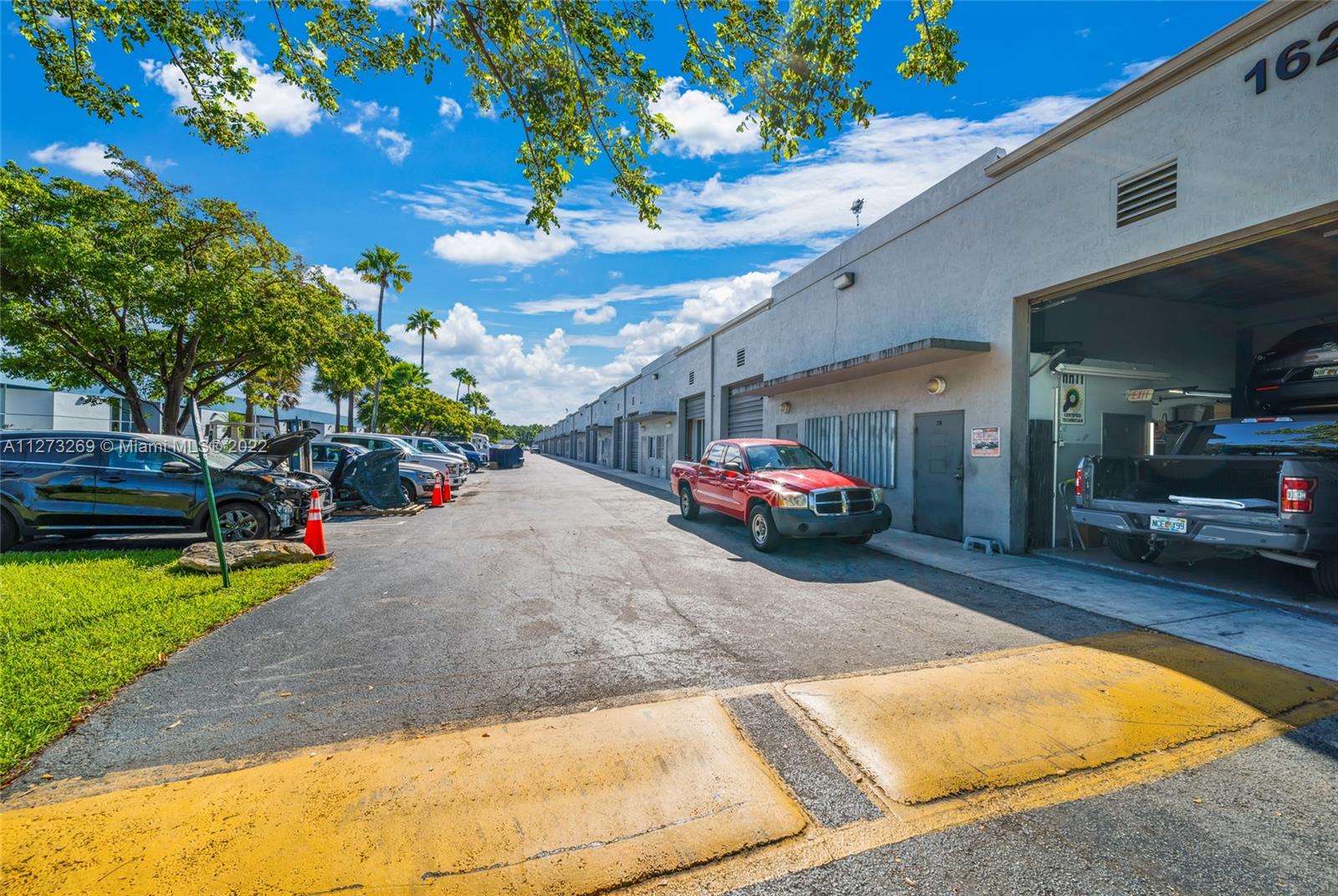 See details 26 / sq. ft. $ 2022-09-15 0 Photo