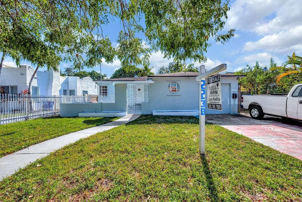 See details / 2438 sq. ft. $ 2023-01-13 0 Photo