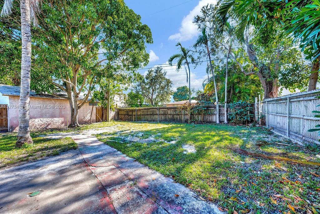 See details / 2438 sq. ft. $ 2023-01-13 0 Photo