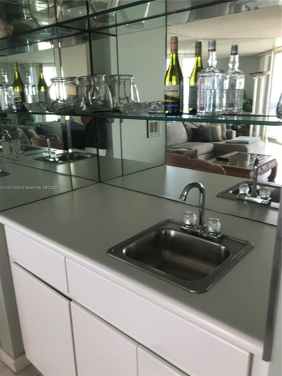 Photo of 16485 Collins Ave #2538, Sunny Isles Beach, Florida, 33160 - Wet Bar
