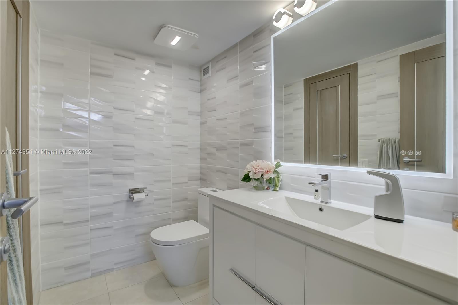 Photo of 1904 Ocean Dr #1601, Hallandale Beach, Florida, 33009 -