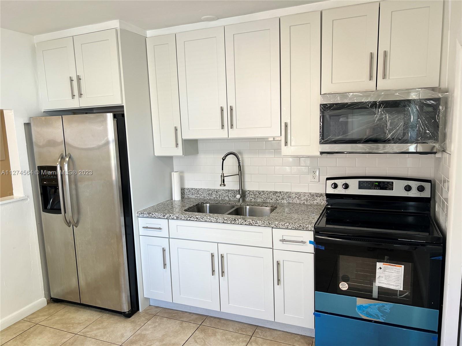 See details / 1903 sq. ft. $ 2022-10-03 0 Photo