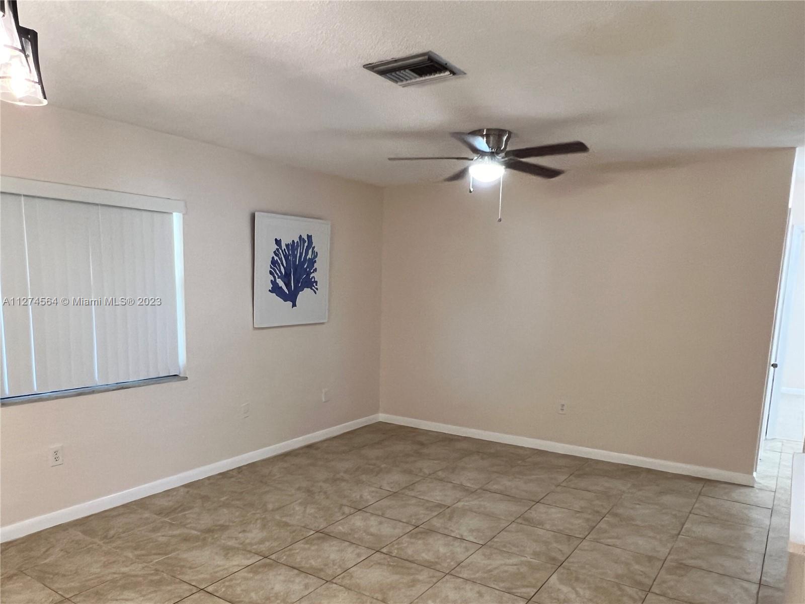 See details / 1903 sq. ft. $ 2022-10-03 0 Photo