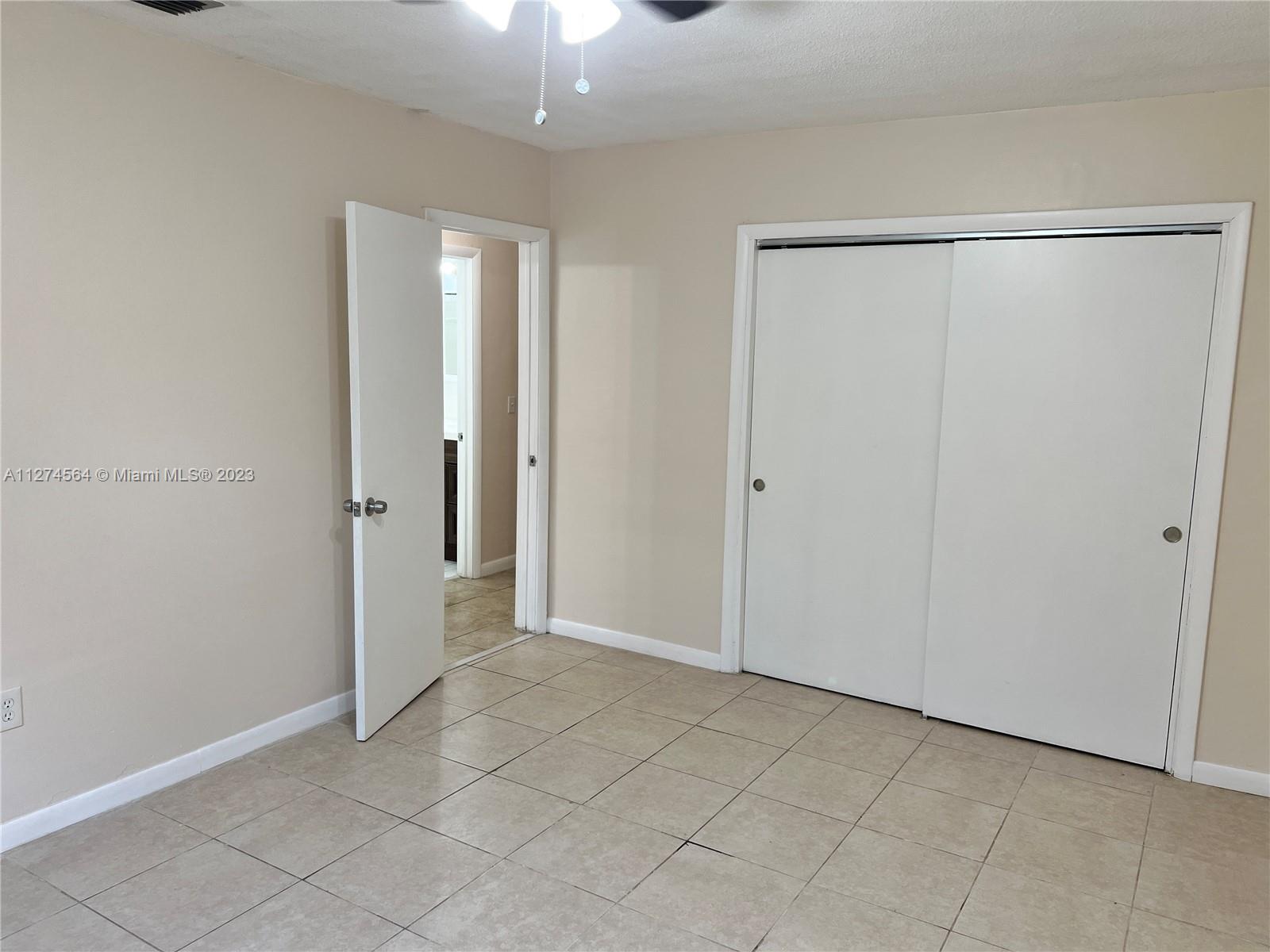 See details / 1903 sq. ft. $ 2022-10-03 0 Photo