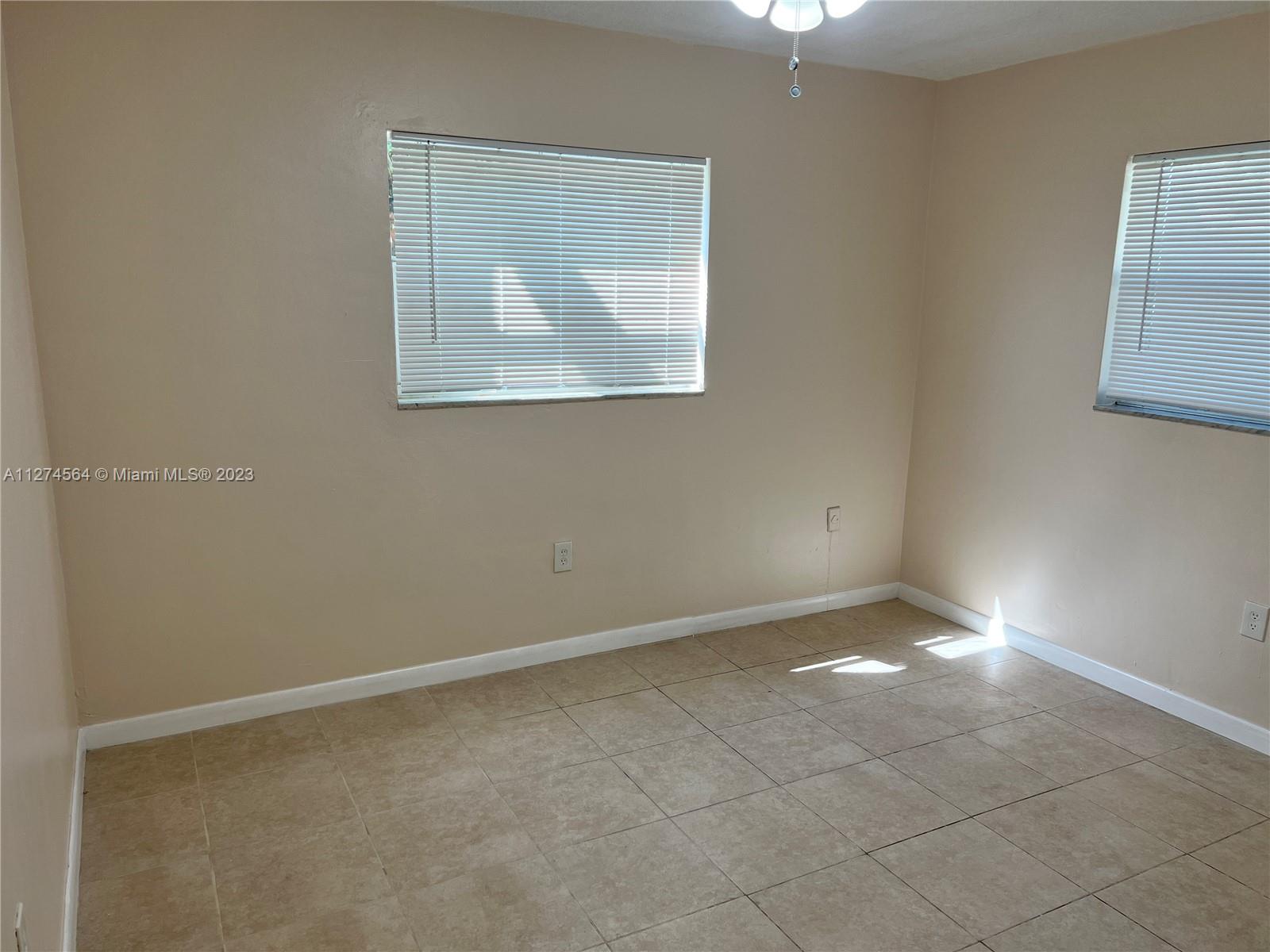 See details / 1903 sq. ft. $ 2022-10-03 0 Photo