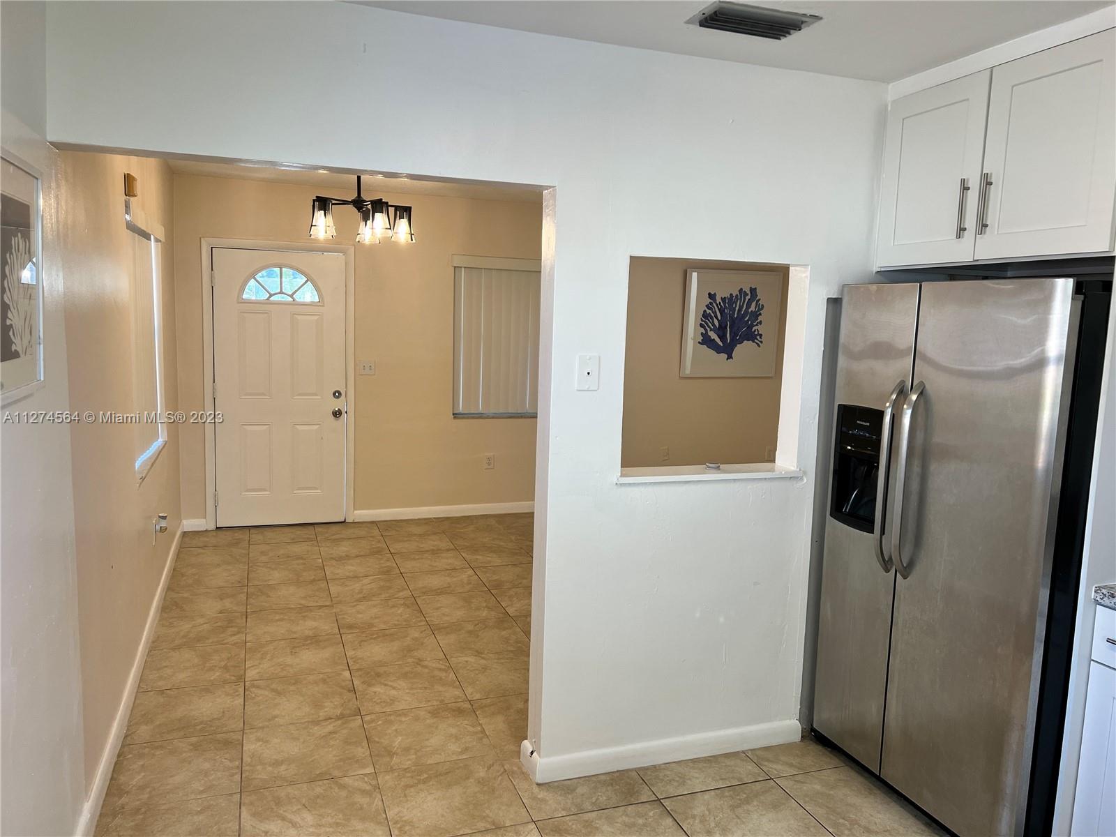 See details / 1903 sq. ft. $ 2022-10-03 0 Photo