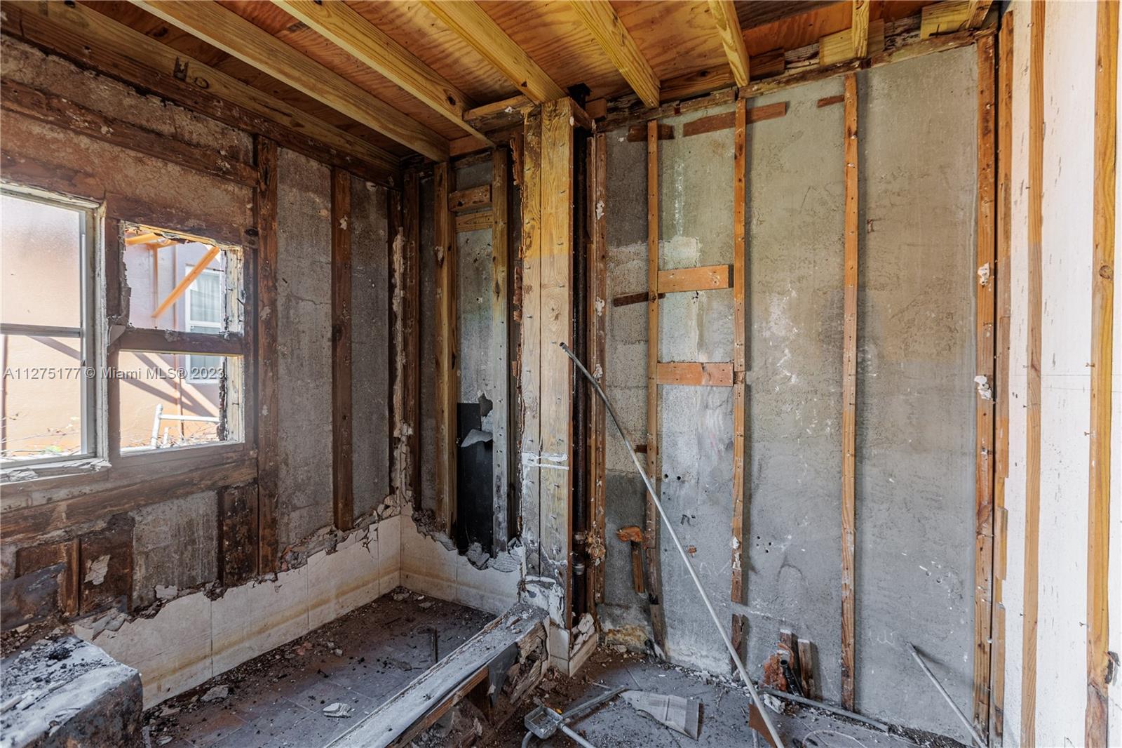 See details / 1734 sq. ft. $ 2022-12-27 0 Photo