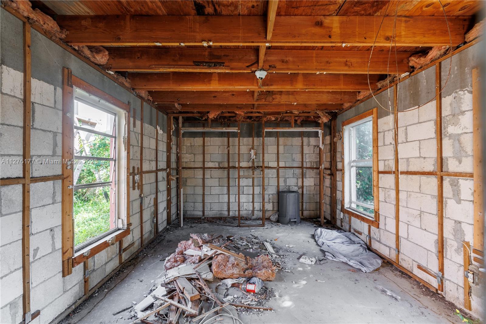 See details / 1734 sq. ft. $ 2022-12-27 0 Photo