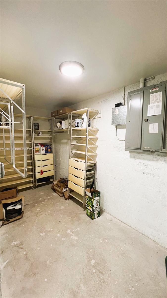 See details / sq. ft. $ 2022-09-19 0 Photo
