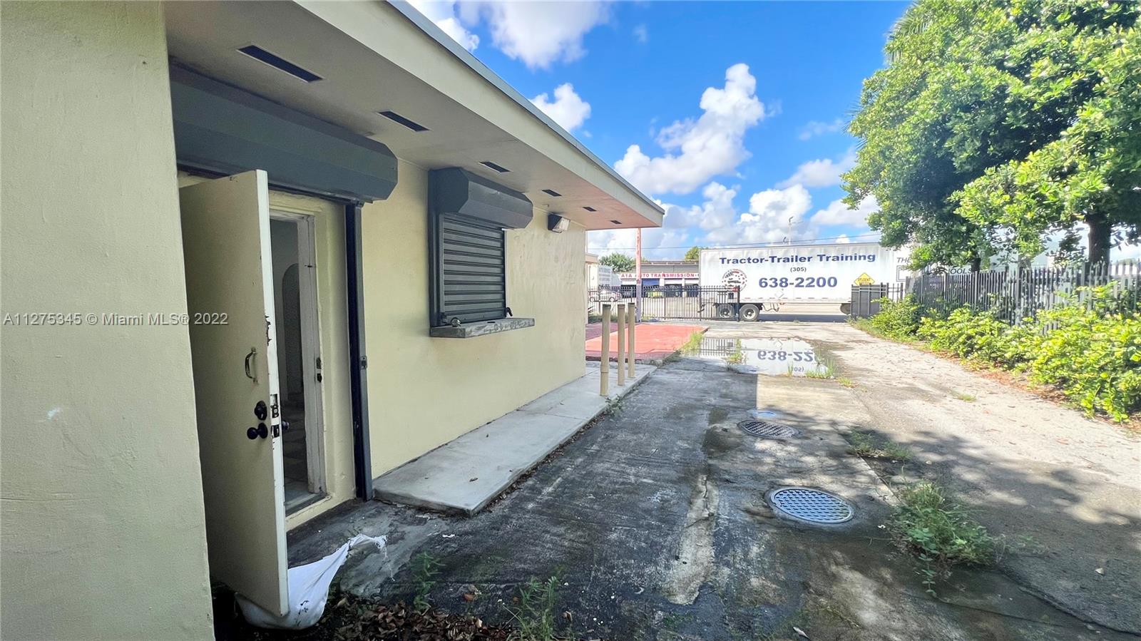 See details / sq. ft. $ 2022-09-19 0 Photo