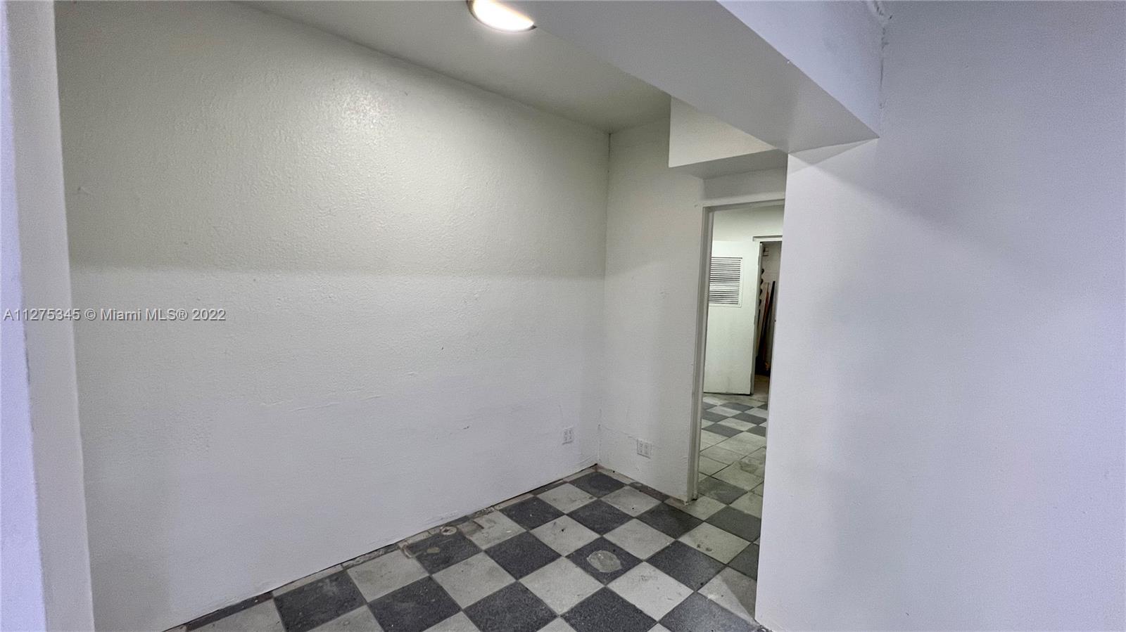 See details / sq. ft. $ 2022-09-19 0 Photo