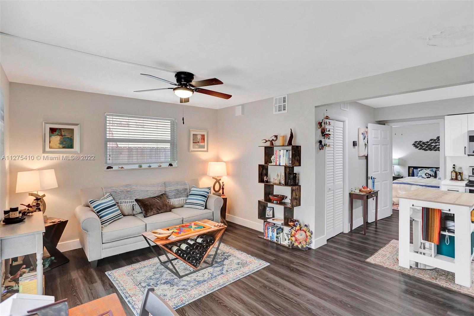 See details / 2472 sq. ft. $ 2022-09-19 0 Photo