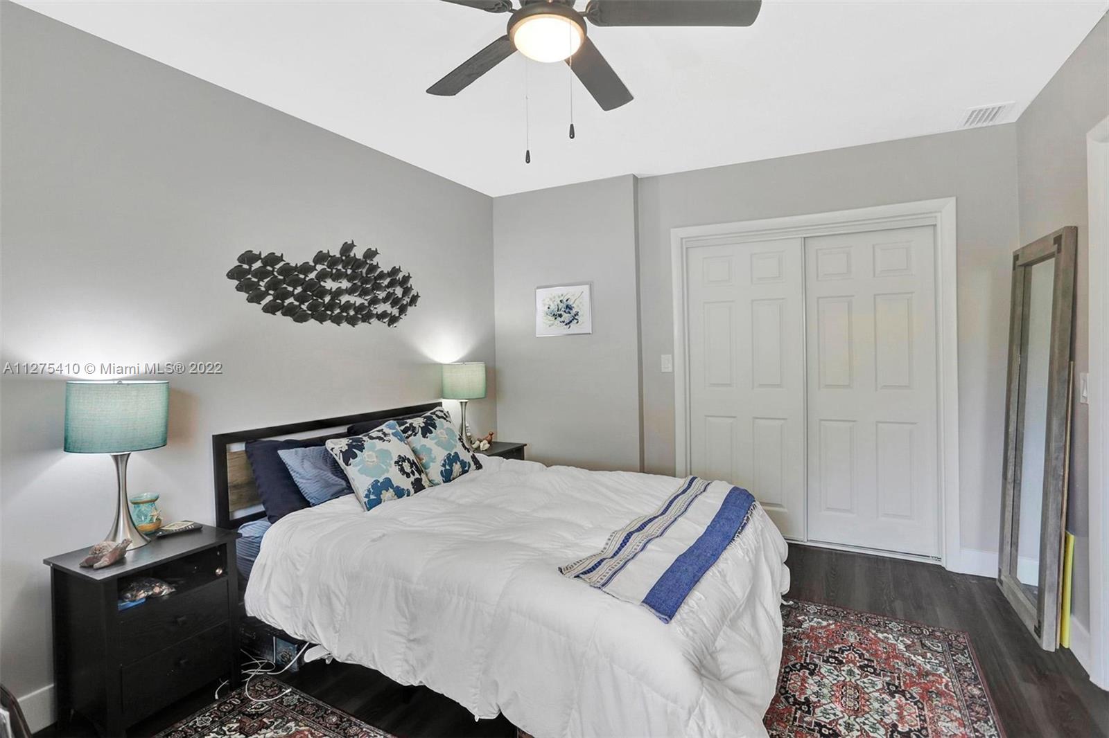 See details / 2472 sq. ft. $ 2022-09-19 0 Photo