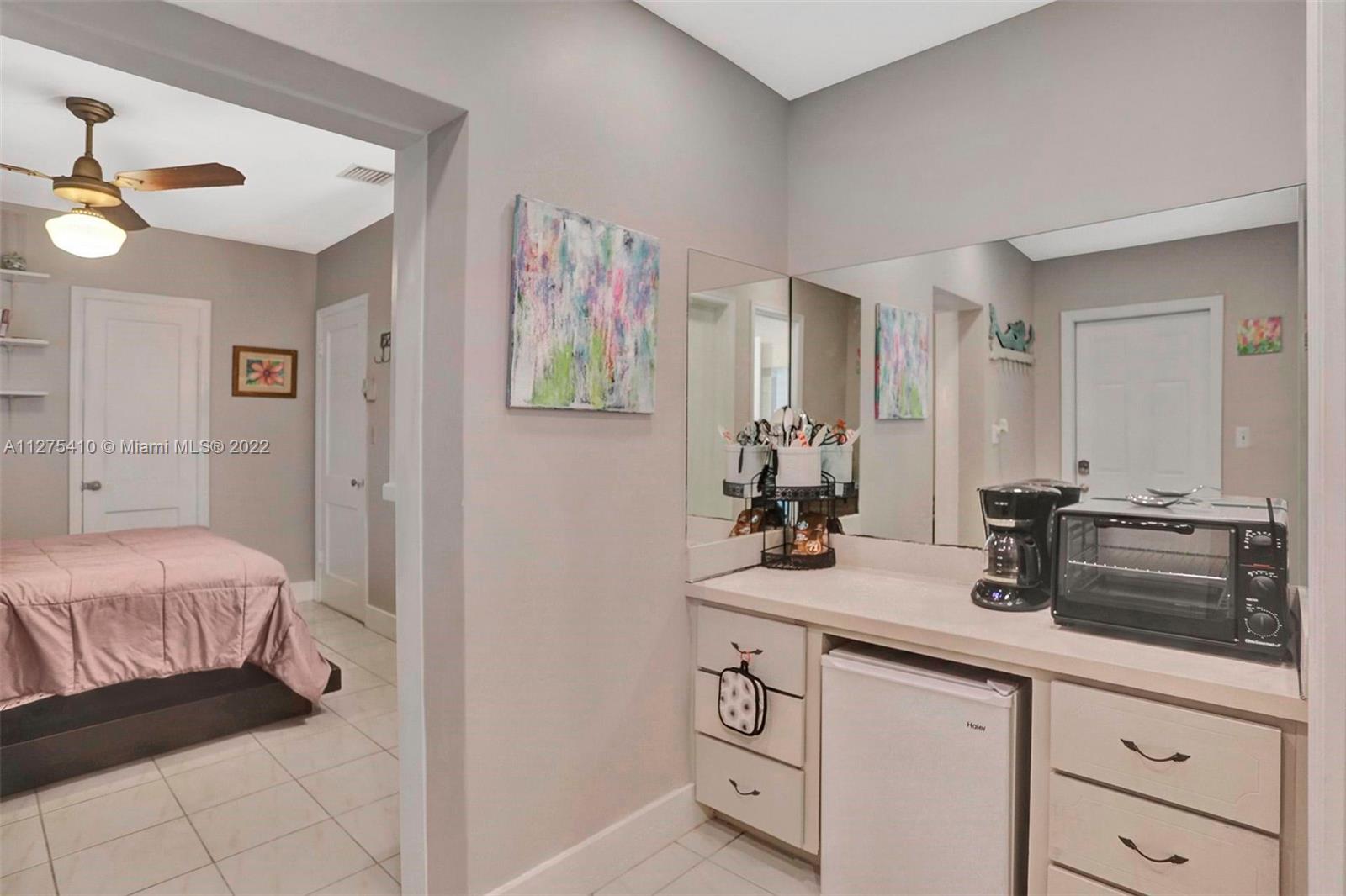 See details / 2472 sq. ft. $ 2022-09-19 0 Photo