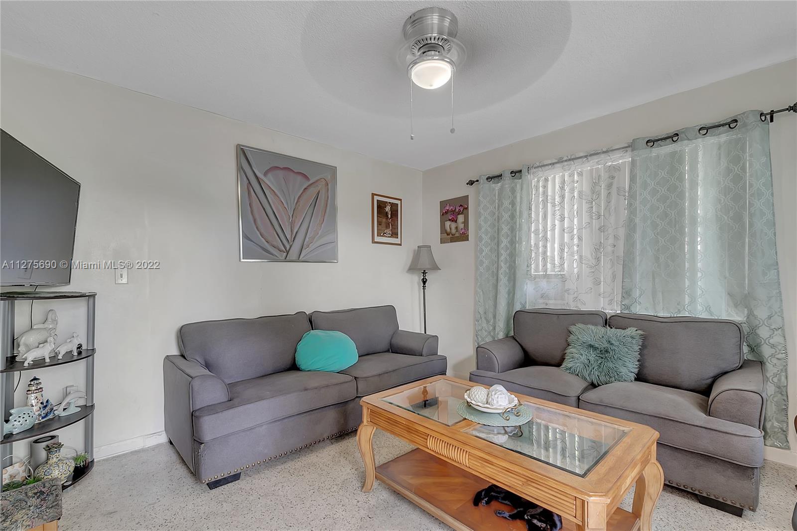 See details / 2230 sq. ft. $ 2022-10-09 0 Photo