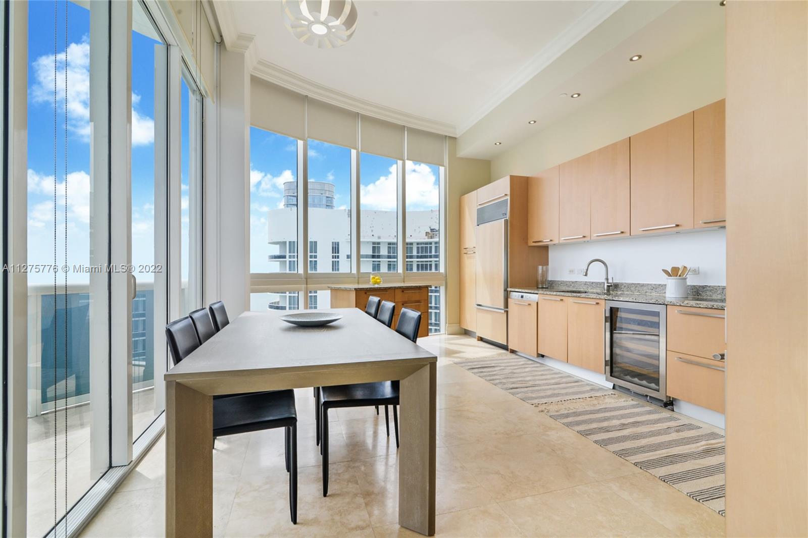 See details 4201 3 / 4 2768 sq. ft. $ 2022-09-20 0 Photo