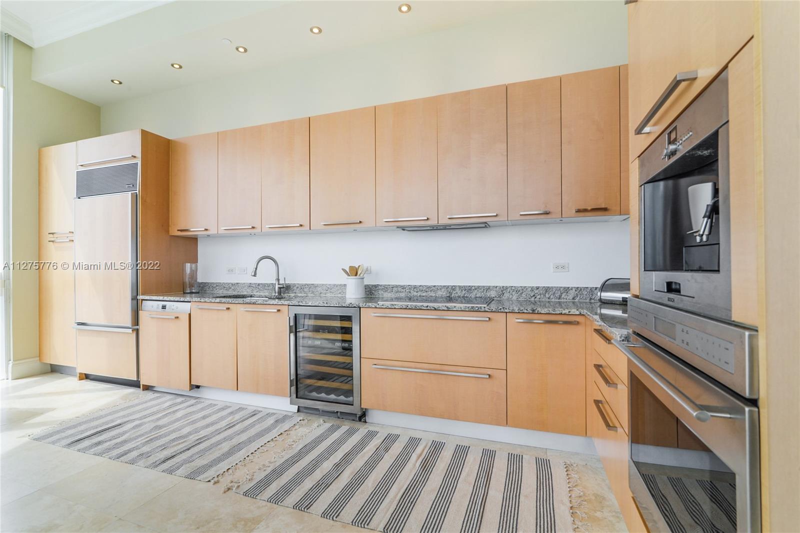 See details 4201 3 / 4 2768 sq. ft. $ 2022-09-20 0 Photo