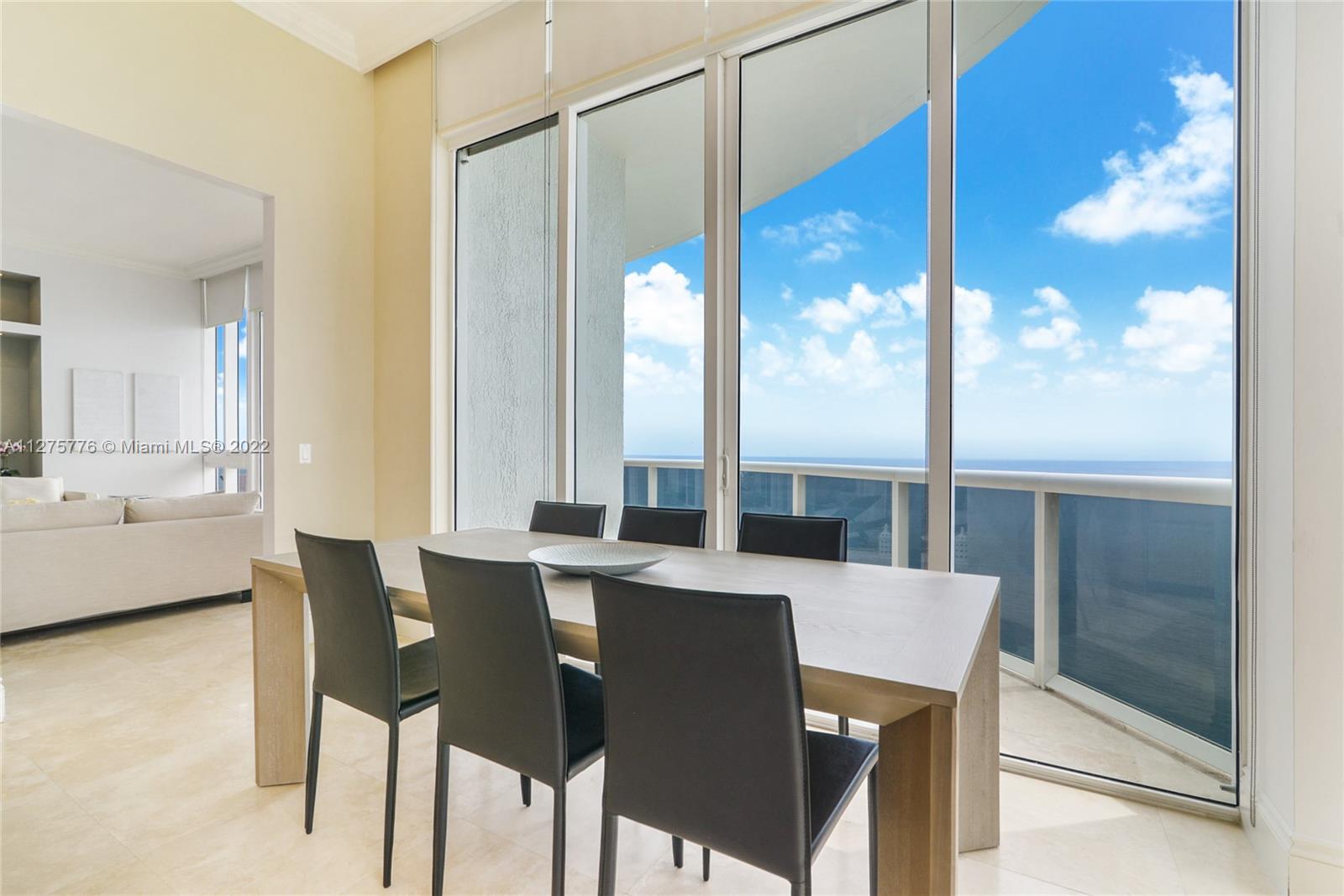 See details 4201 3 / 4 2768 sq. ft. $ 2022-09-20 0 Photo