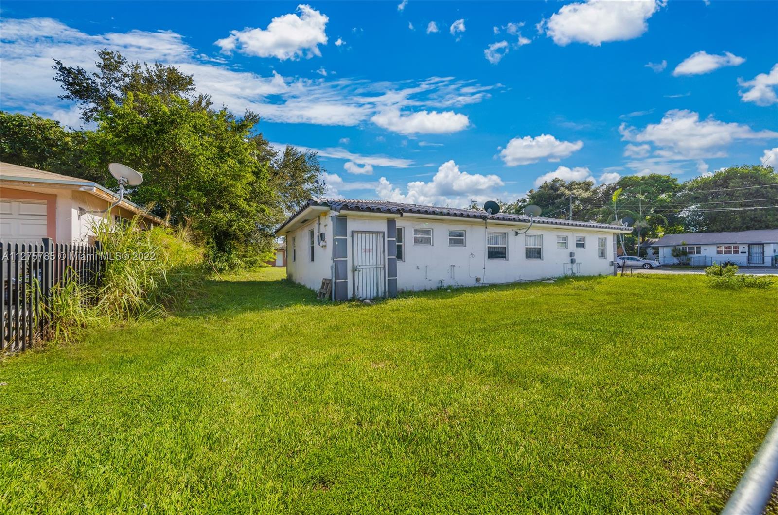 See details / 1824 sq. ft. $ 2022-09-20 0 Photo