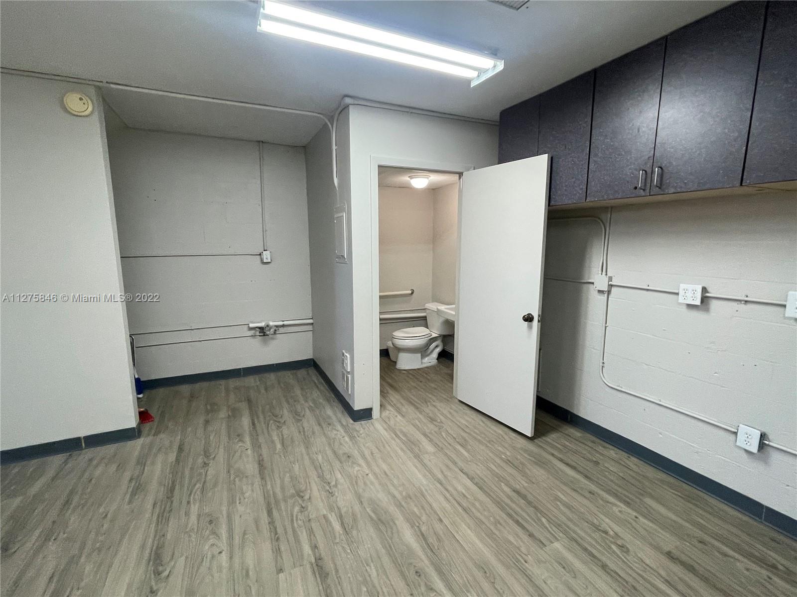 See details 8 / sq. ft. $ 2022-11-11 0 Photo