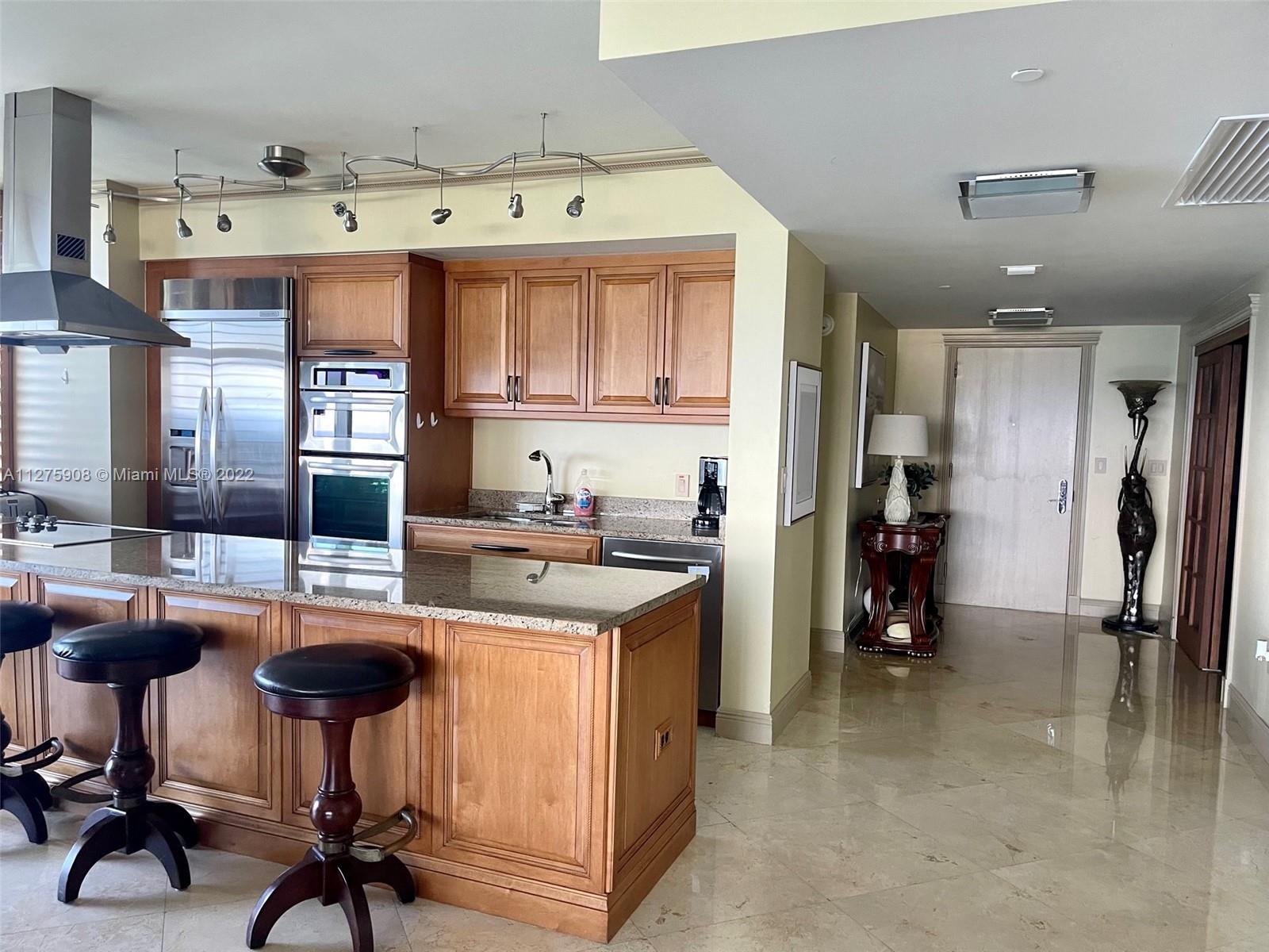 Ver detalles 3101 3 / 3 2065 sq. ft. $ 2022-09-20 0 foto