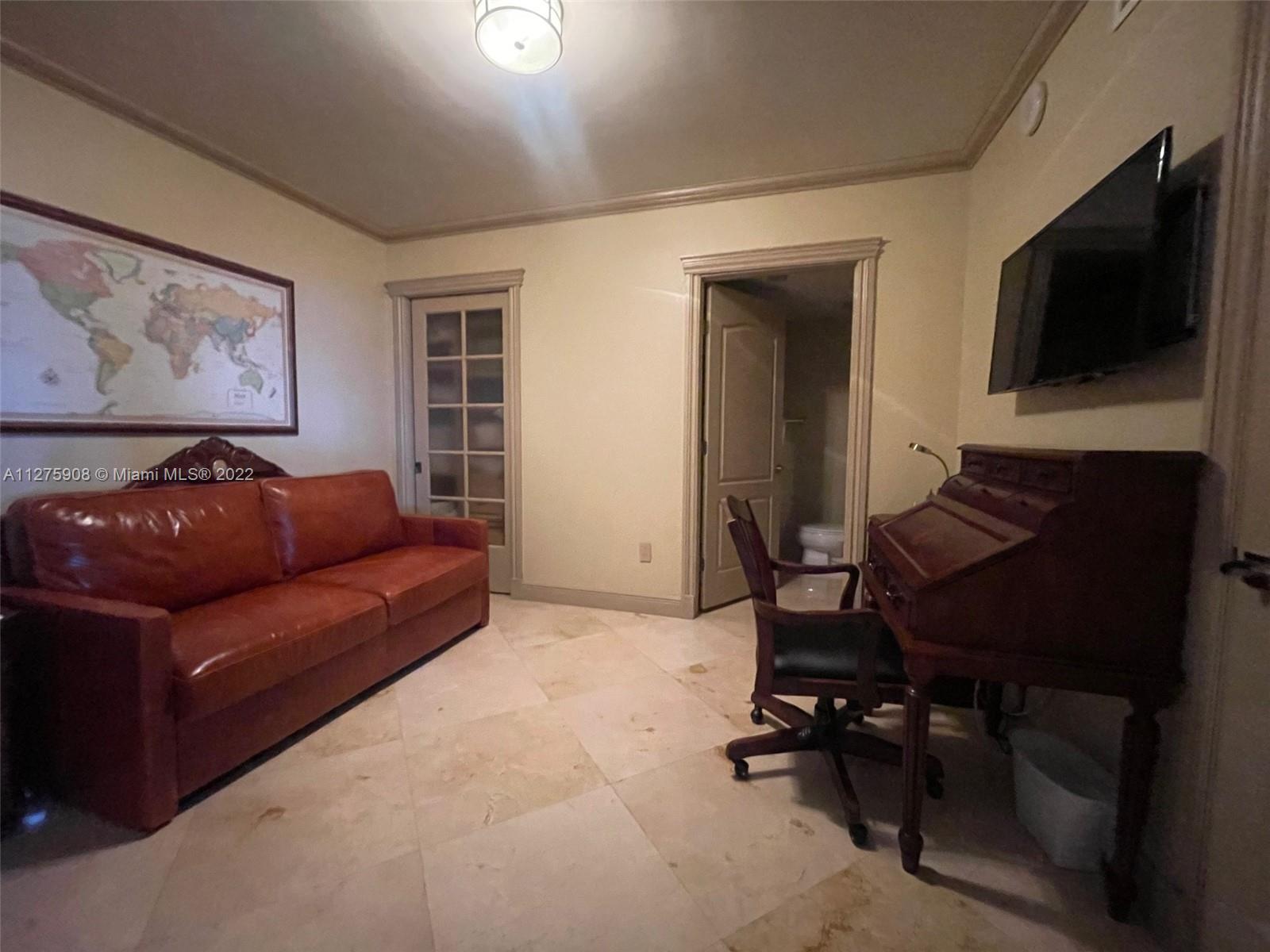 Ver detalles 3101 3 / 3 2065 sq. ft. $ 2022-09-20 0 foto