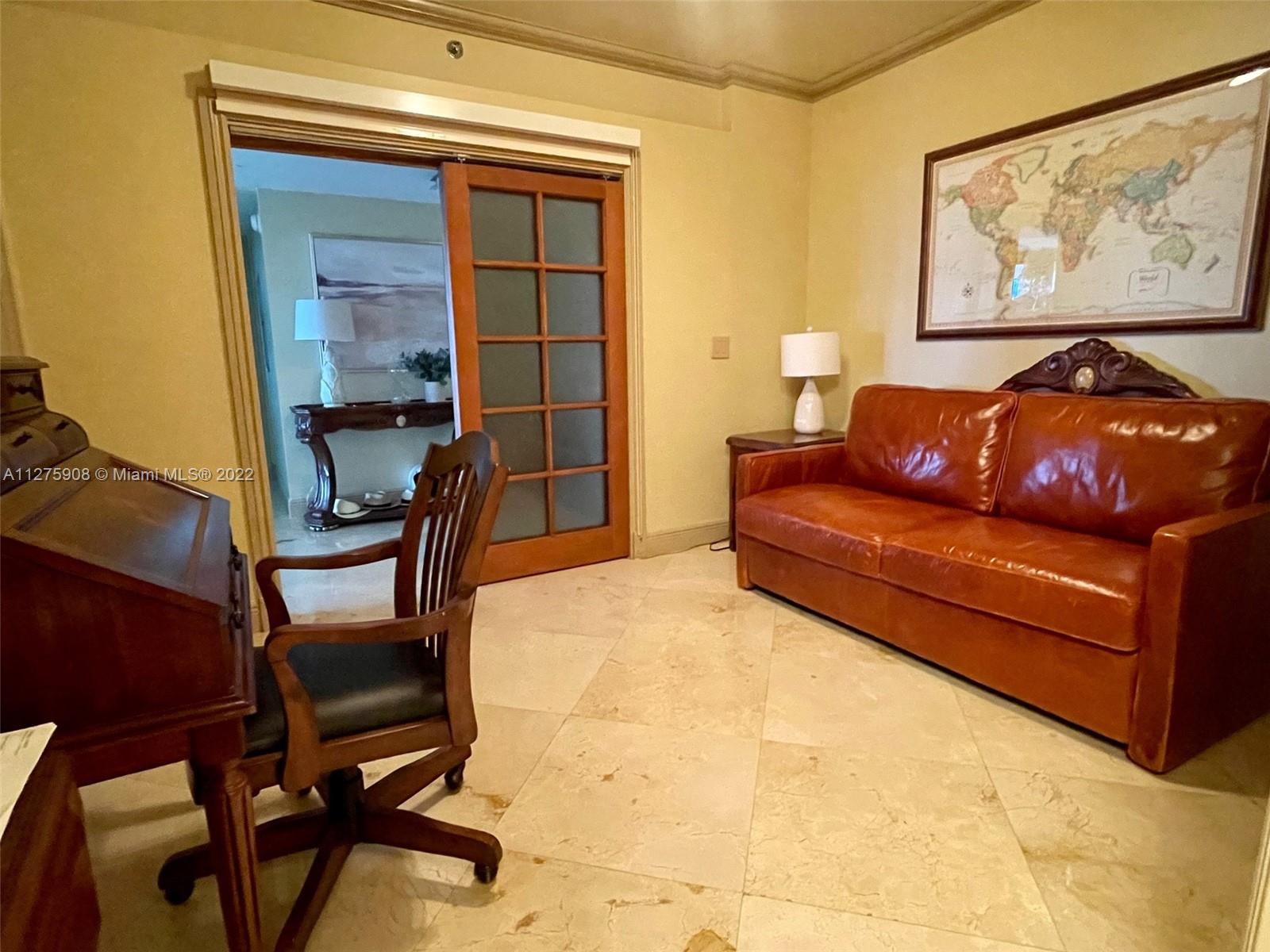Ver detalles 3101 3 / 3 2065 sq. ft. $ 2022-09-20 0 foto
