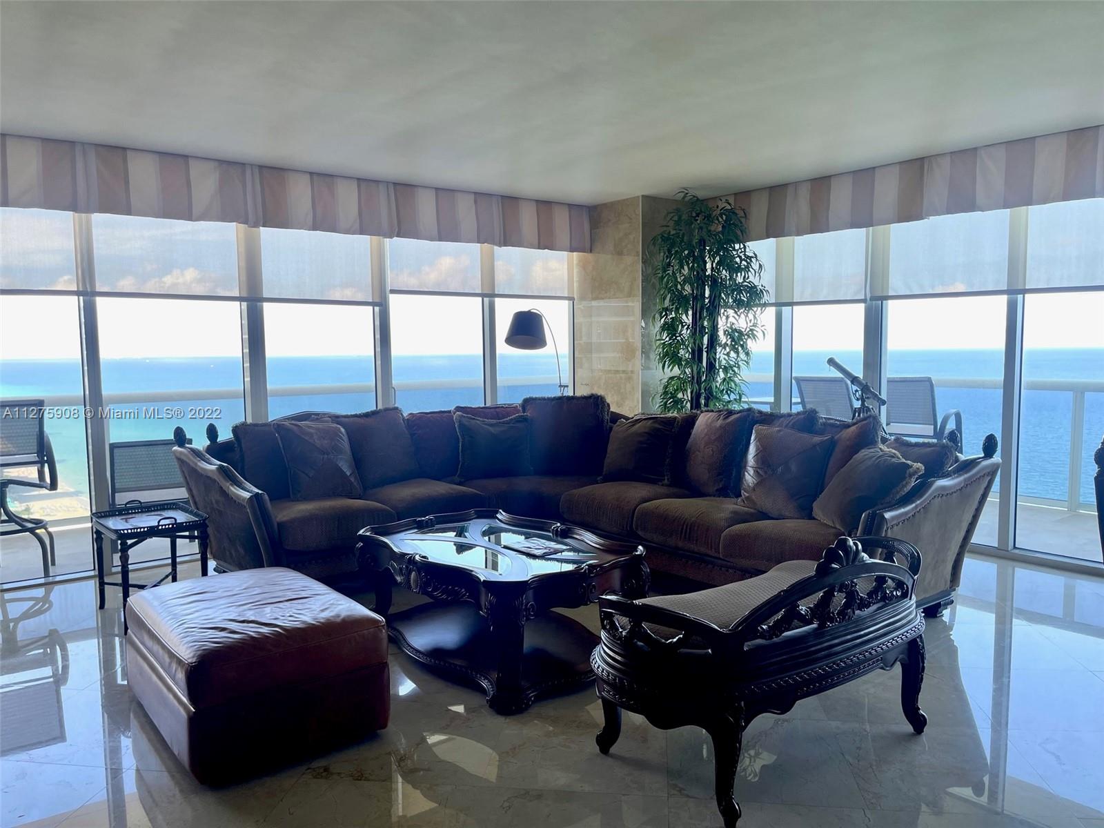 Ver detalles 3101 3 / 3 2065 sq. ft. $ 2022-09-20 0 foto