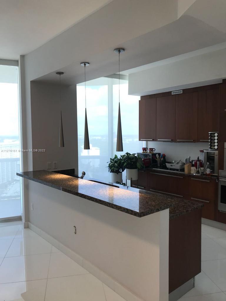 Ver detalles 2305 2 / 2 1463 sq. ft. $ 2022-09-21 0 foto