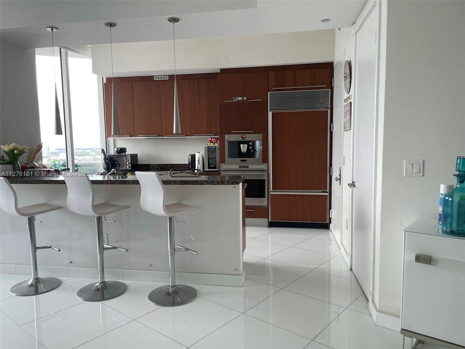 Ver detalles 2305 2 / 2 1463 sq. ft. $ 2022-09-21 0 foto