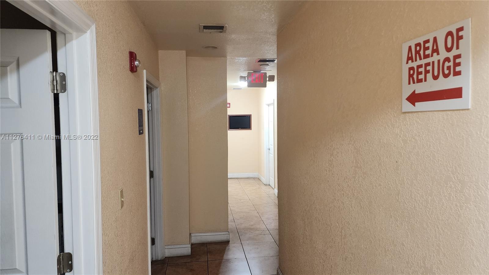 See details / sq. ft. $ 2022-10-25 0 Photo