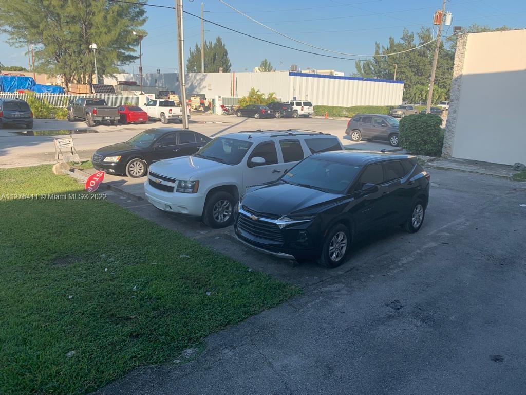 See details / sq. ft. $ 2022-10-25 0 Photo