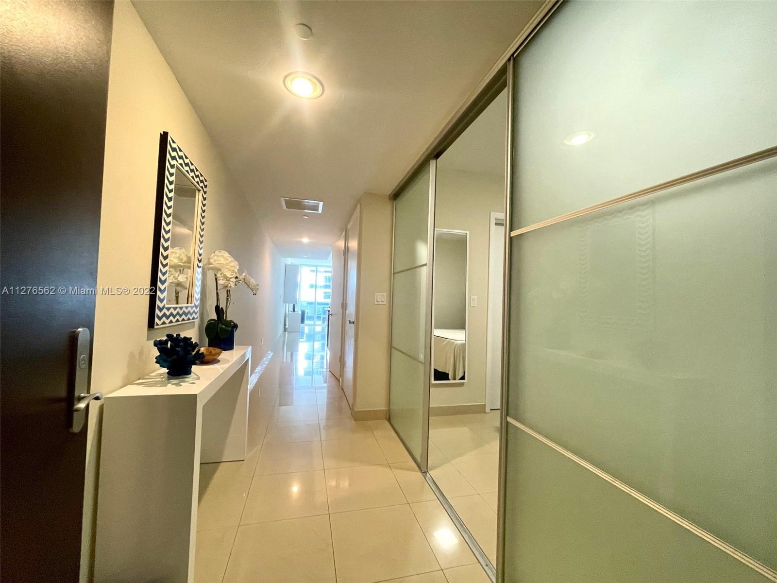 Ver detalles 3805 1 / 1 811 sq. ft. $ 2022-09-21 0 foto