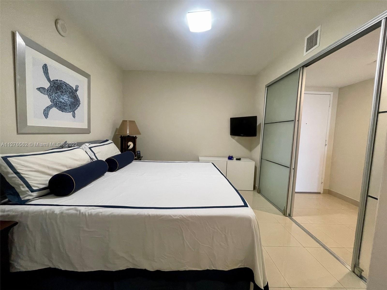 Ver detalles 3805 1 / 1 811 sq. ft. $ 2022-09-21 0 foto