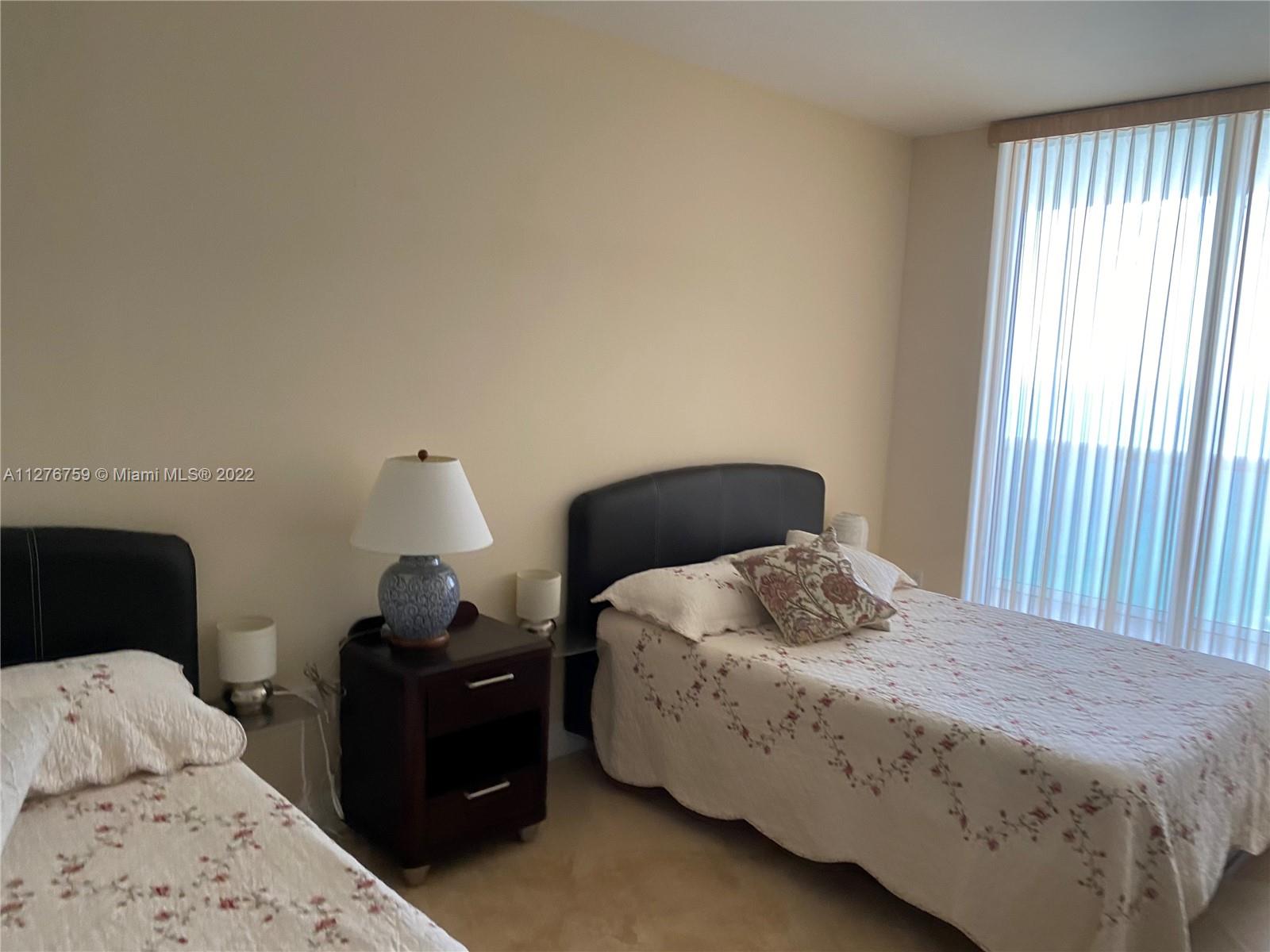See details 4806 2 / 4 1458 sq. ft. $ 2022-09-22 0 Photo