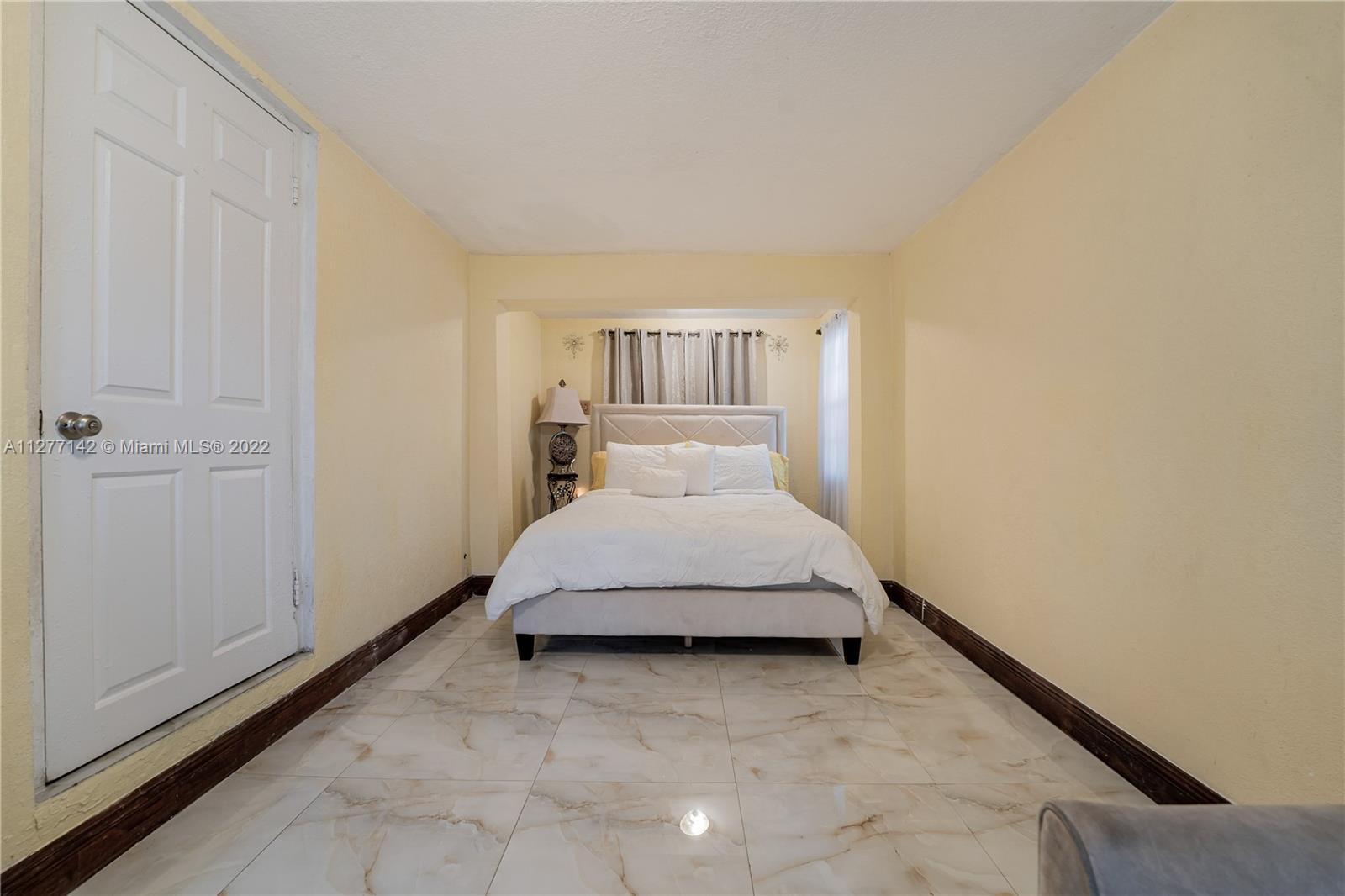 See details / 1529 sq. ft. $ 2022-09-22 0 Photo
