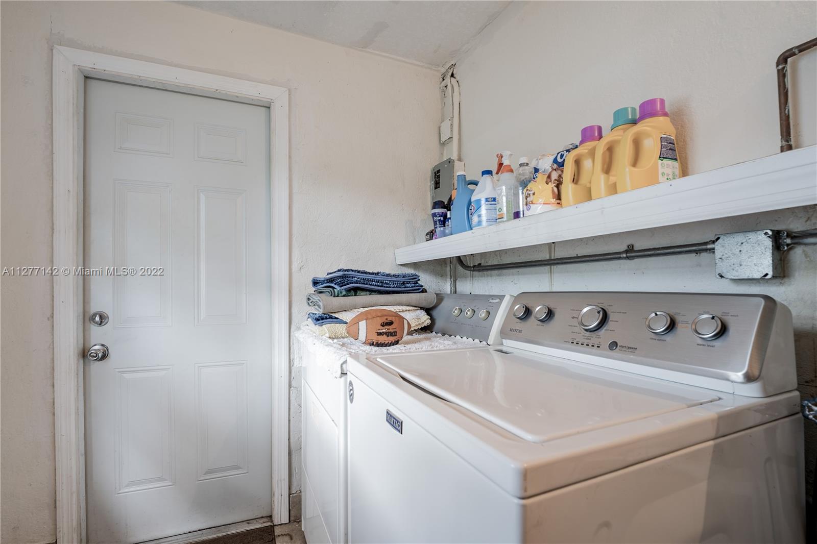See details / 1529 sq. ft. $ 2022-09-22 0 Photo